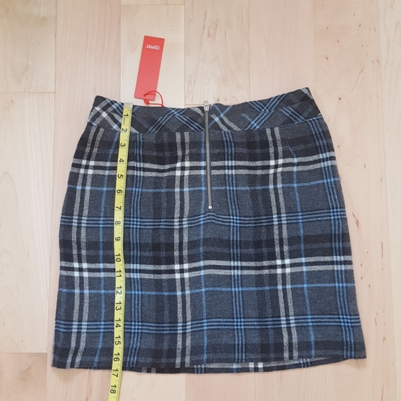 Esprit Plaid Skirt with Pockets- 90s style - Picture 4 of 5